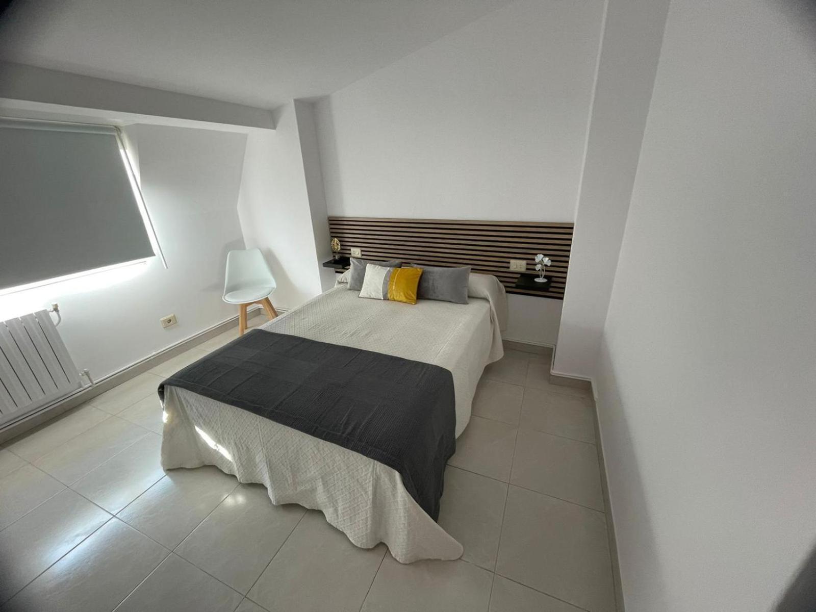 Apartamentos Demar Luis Casais O Grove Quarto foto
